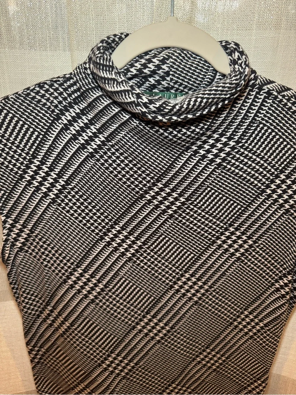 Ralph Lauren Black & White Houndstooth Sleeveless Mock Neck Tank - Picture 2 of 4